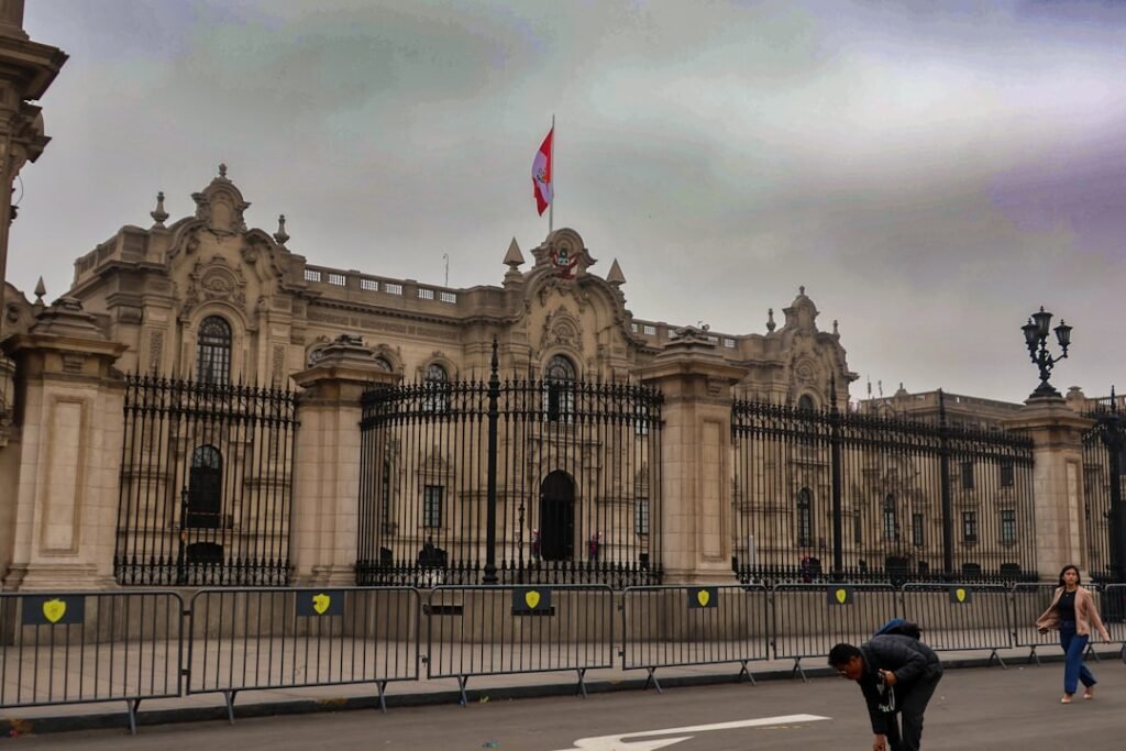 Palacio de Gobierno en la Plaza de Armas de Lima, sede del poder ejecutivo del Perú