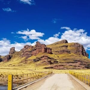 Cañón de Tinajani, ubicado en el departamento de Puno, provincia de Melgar y distrito de Ayaviri, Perú